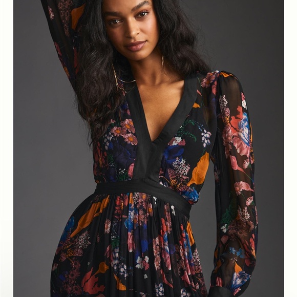 Maeve Deep-V Printed Maxi Dress Anthropologie - Picture 4 of 9